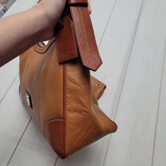 Dooney and Bourke Harrison hobo shoulder bag Brown leather crescent - Picture 7 of 10